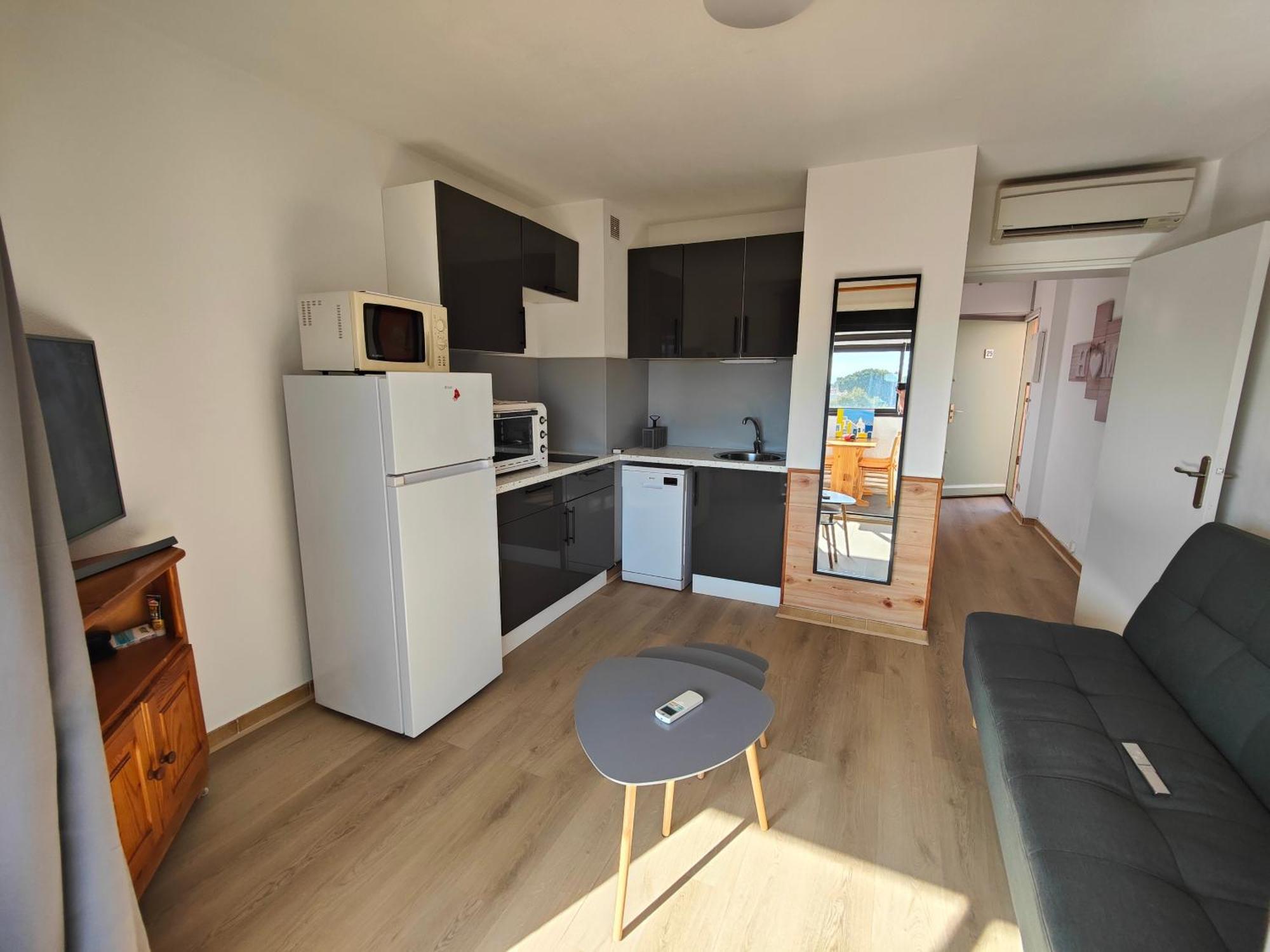 Cosy Proche Port, Plages Et Montagnes. Apartment
